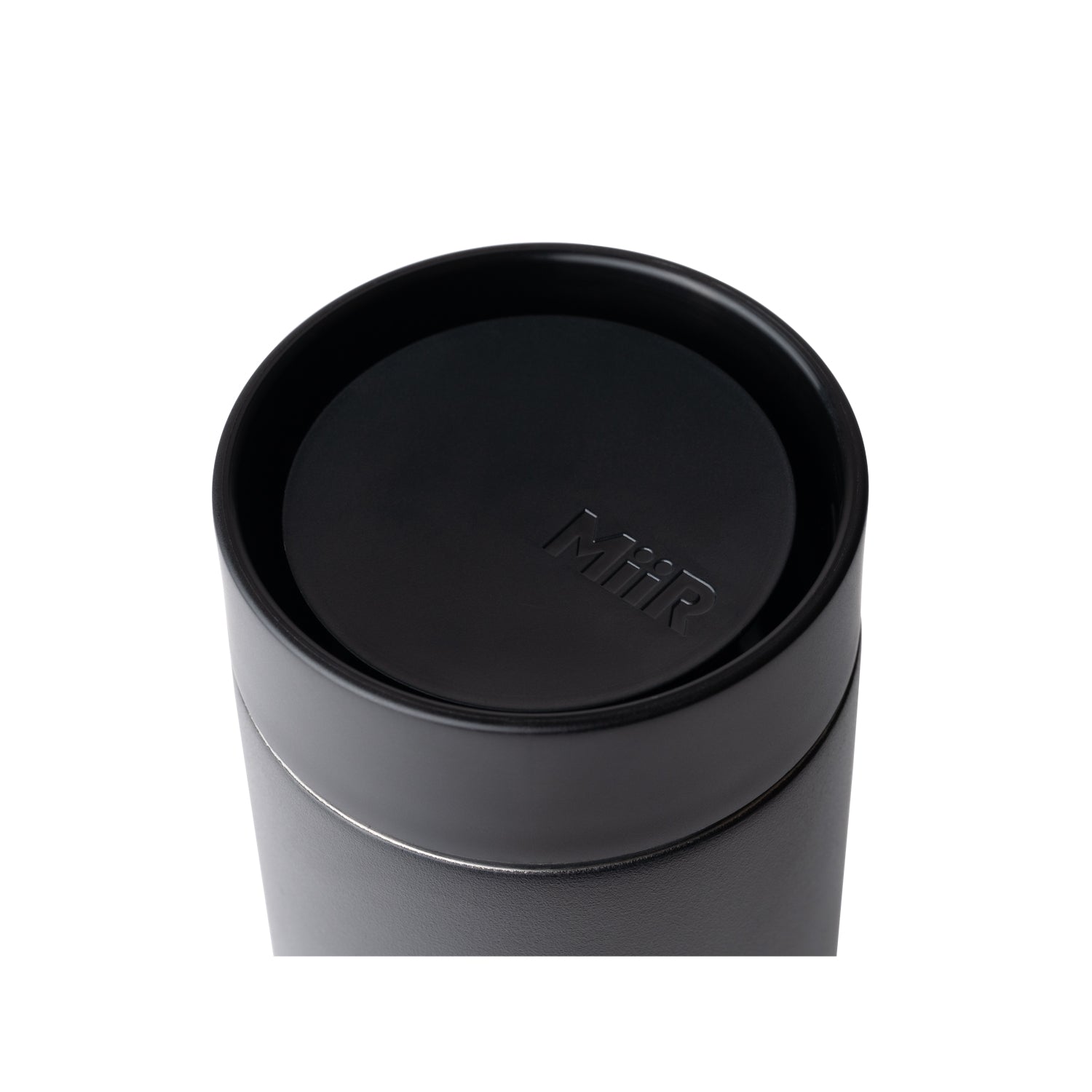 360-traveler-r4 360_Lid_Studio_0521_45deg_Down_1__TRV1SV12002.jpg