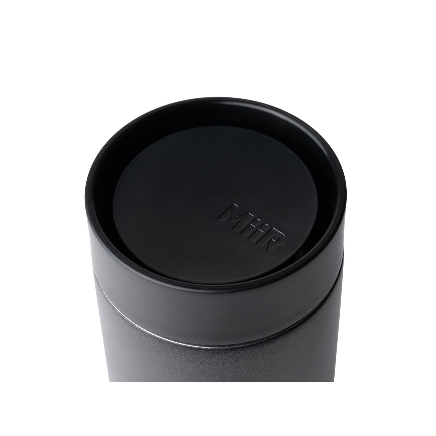 360-traveler-r4 360_Lid_Studio_0521_45deg_Down_1__TRV1SV16002.jpg