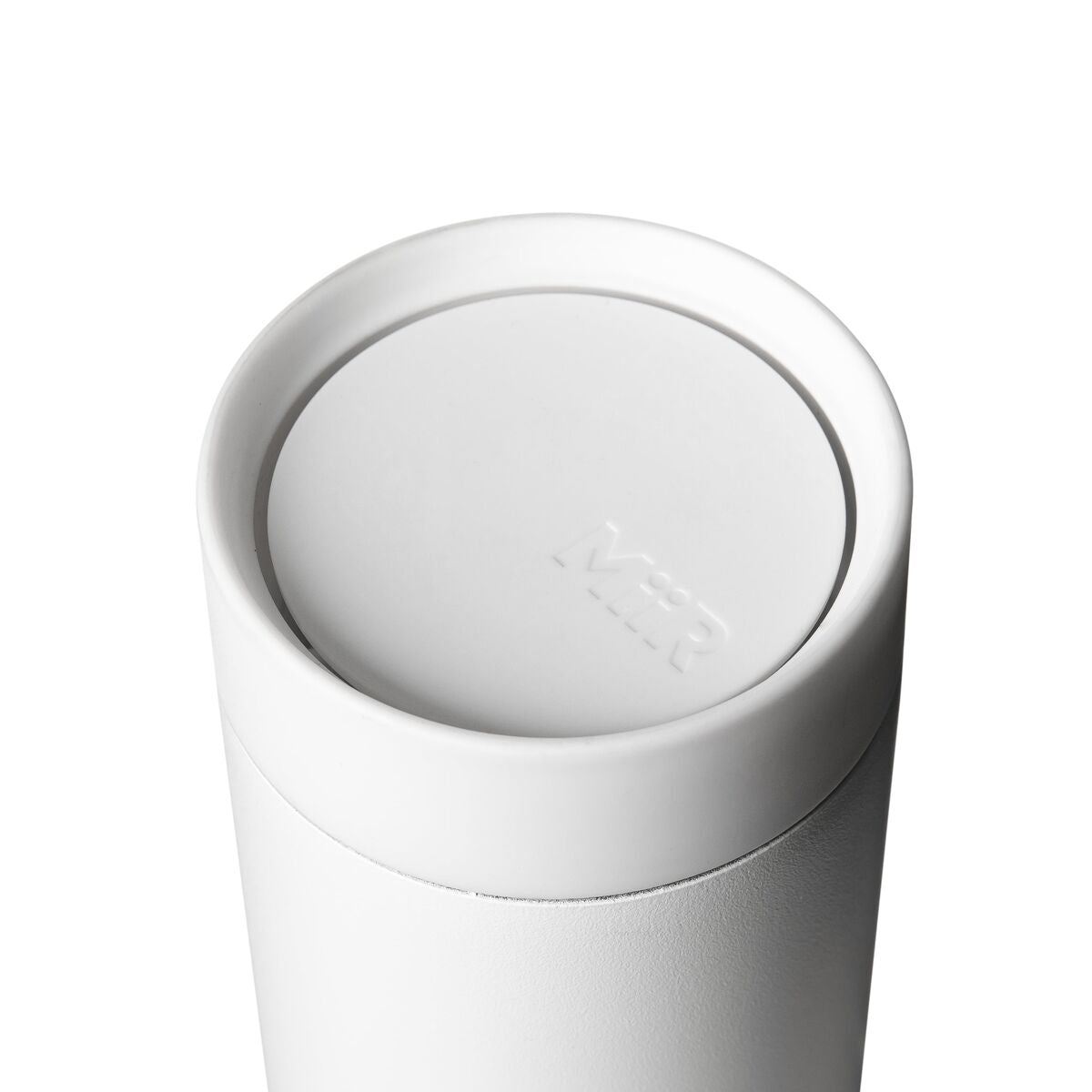 360-lid-h9 WebPDP-360_Lid_White__3602PNWM001_X2Studio_Closeup_Closed.jpg