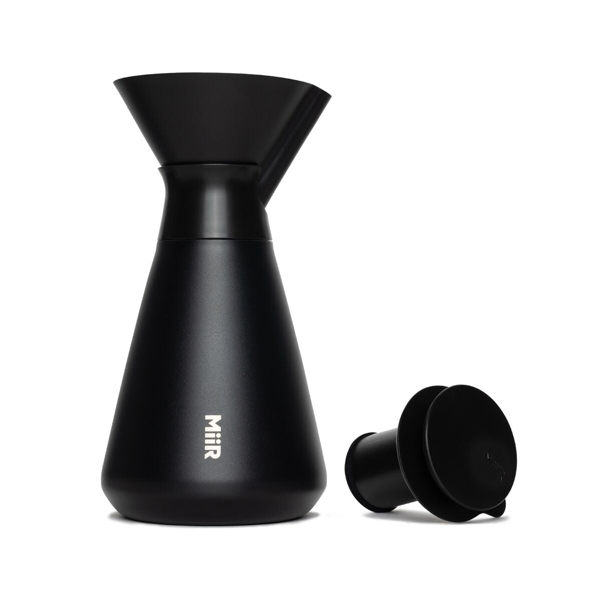 new-standard-carafe-q7 WebPDP-Carafe_Black_Studio_0722_Front_Lid_Staged__CAR1SVOS002.jpg