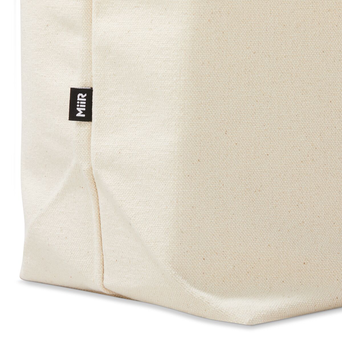 everyday-canvas-tote-d8 WebPDP-Everyday_Canvas_Tote_Studio__TOT001_Detail__TOT001223OS.jpg