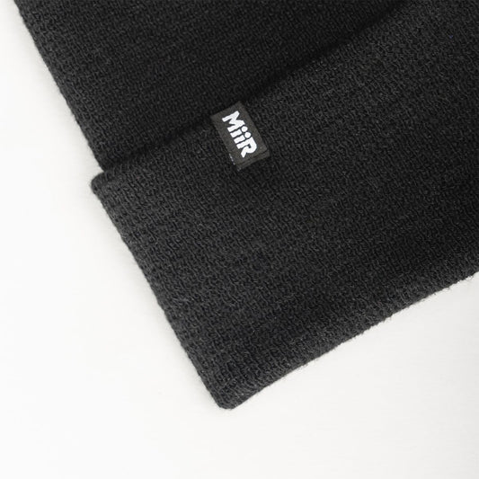 recycled-poly-fine-knit-beanie-i2 WebPDP-RecycledPolyFineKnitBeanie_Studio_TagDetail_Black__BNE005002OS.jpg