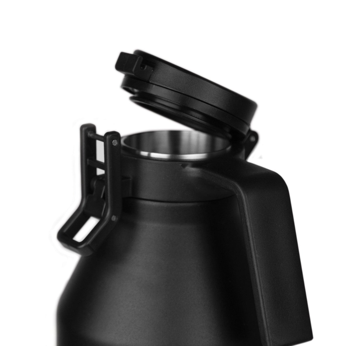64oz-growler-w4 growlerdetail1_f7b2c86e-8bb8-40fc-b9ae-6f2e9d01276f__402220.jpg